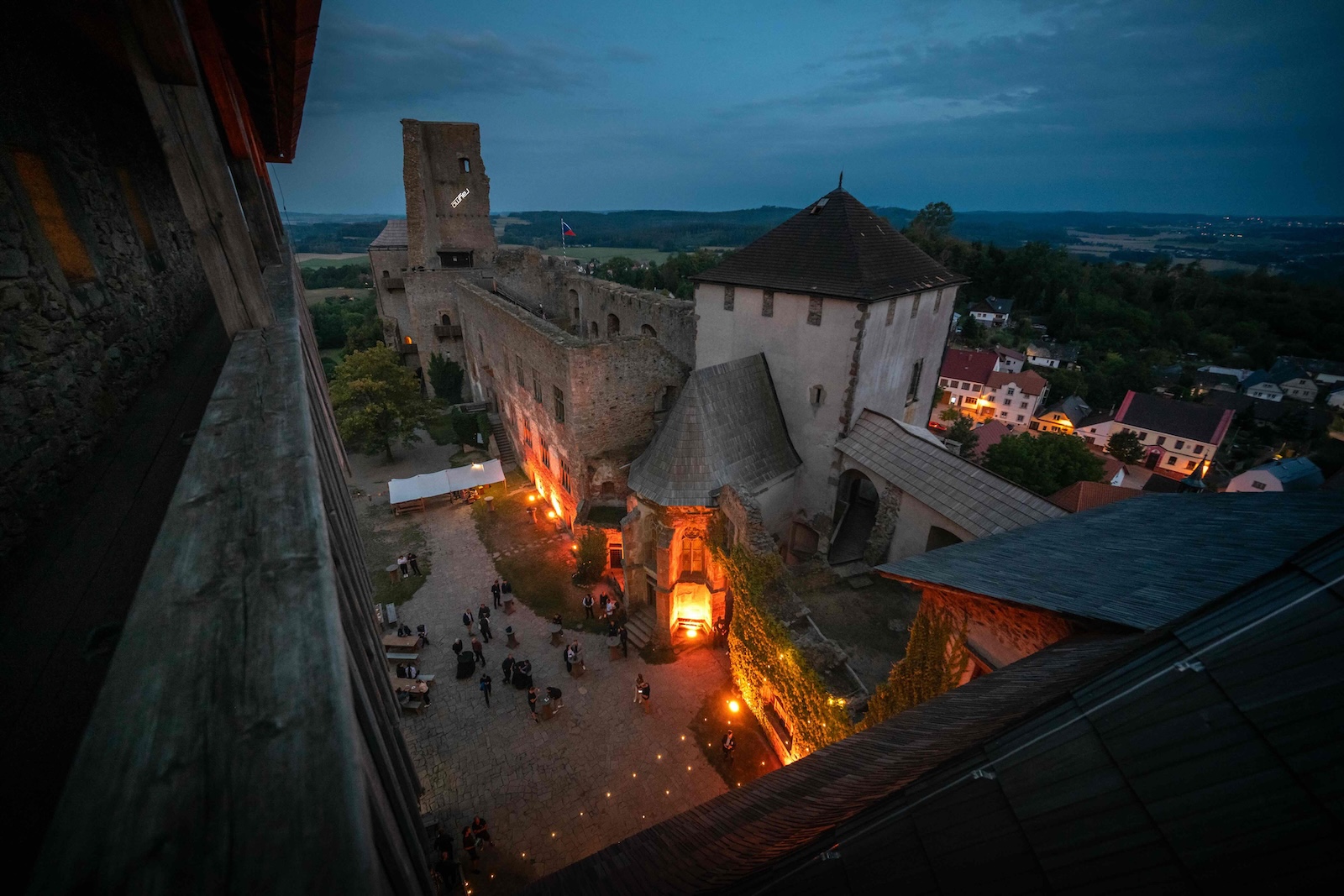 View from the castle roof over the courtyard and the village of Lipnice