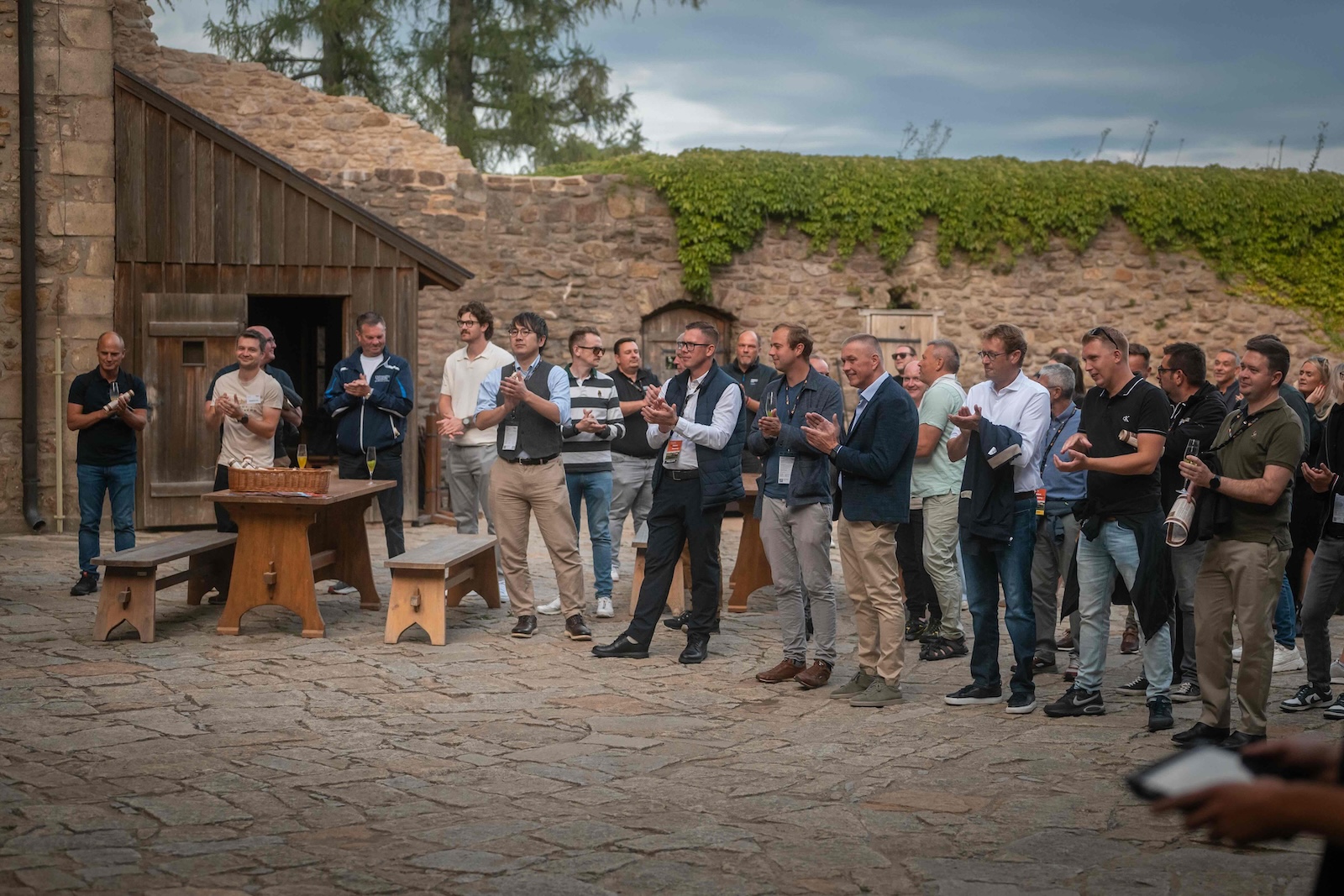 Guests applauding during the castle courtyard programme